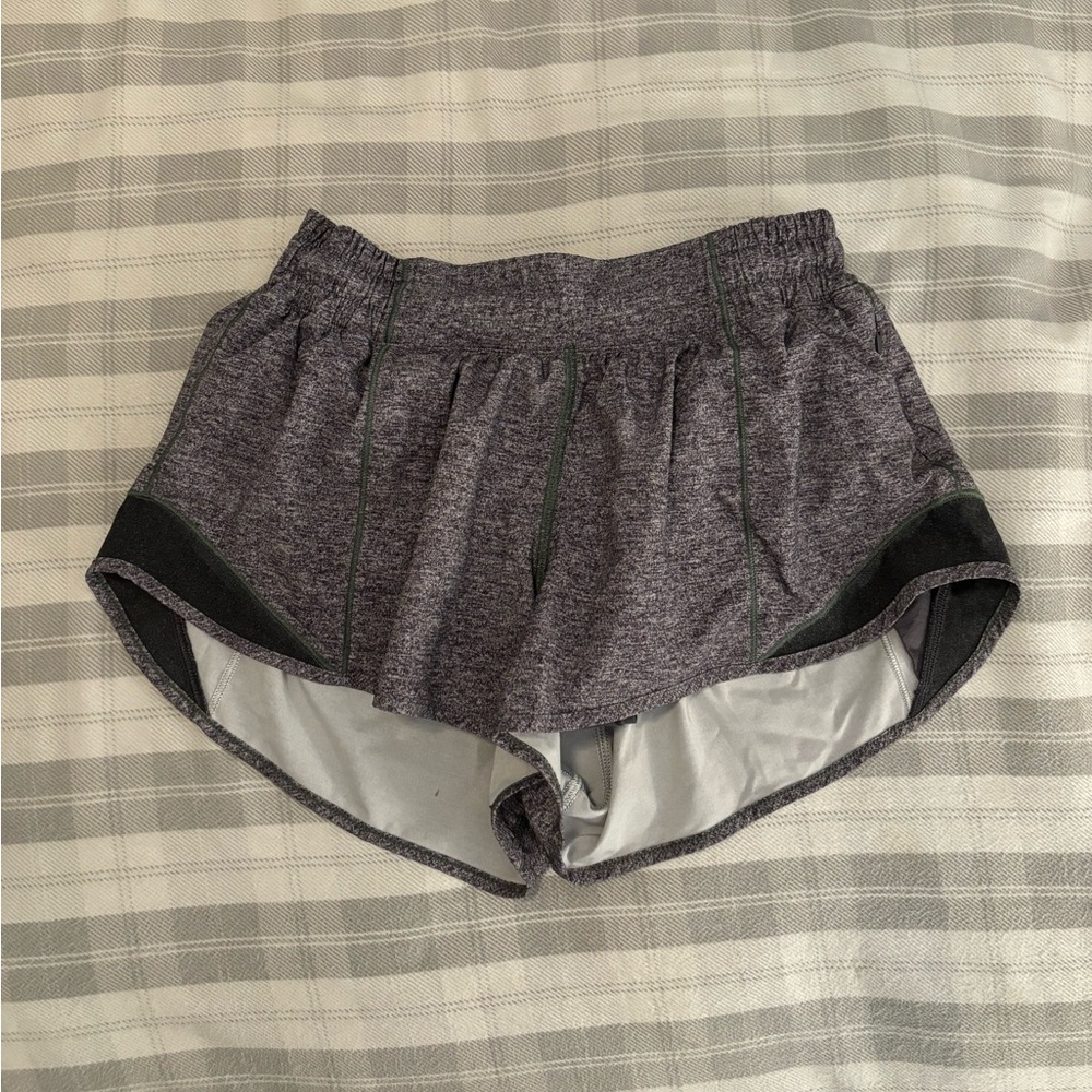 Lululemon Hotty Hot 2.5”